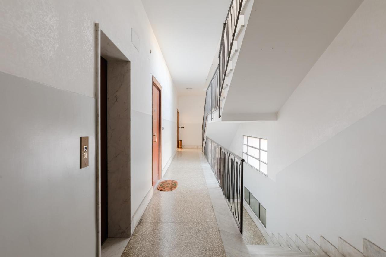 Le Rondini Apartment, 5 Persone, 2 Balconi, Policlinico Tor Vergata E Casilino Rome Extérieur photo