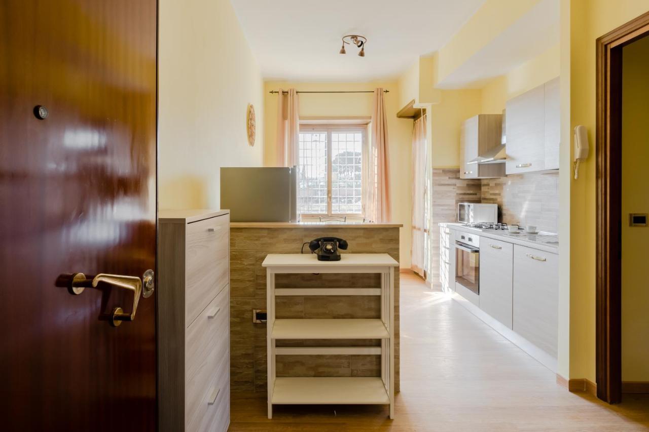 Le Rondini Apartment, 5 Persone, 2 Balconi, Policlinico Tor Vergata E Casilino Rome Extérieur photo